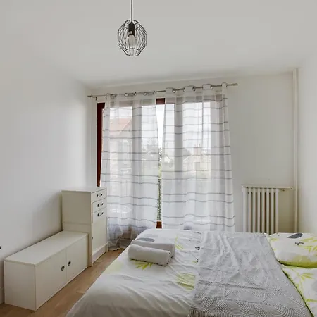 Chic Apart With Balcony Apartment *